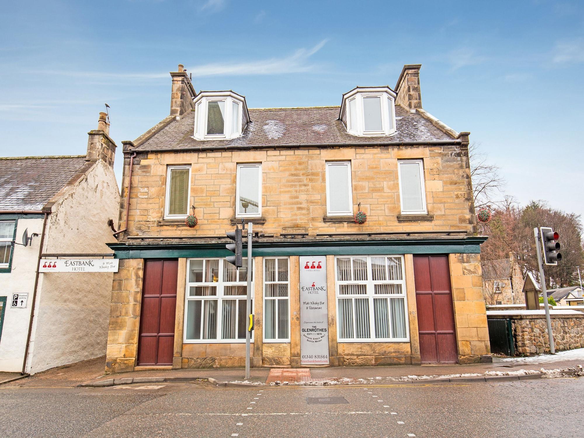 Oyo Eastbank Hotel, Speyside Scotland Rothes Extérieur photo